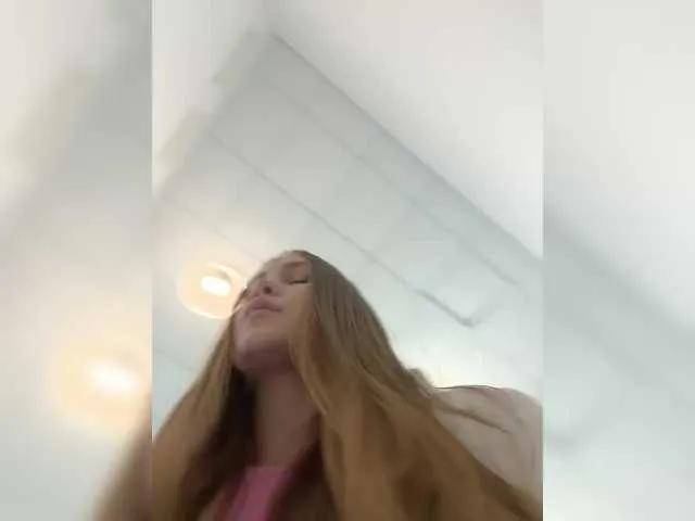 Offline Adelaida1001 on BongaCams