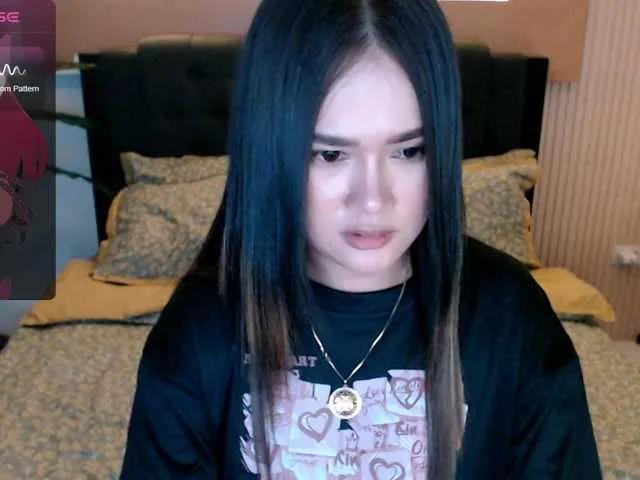 Freechat AdriannaFowler on BongaCams