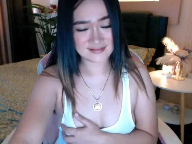 Freechat AdriannaFowler on BongaCams