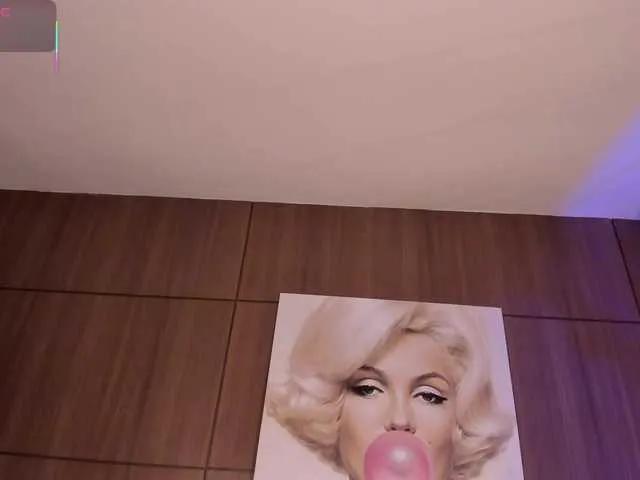Offline AgattaDuque on BongaCams