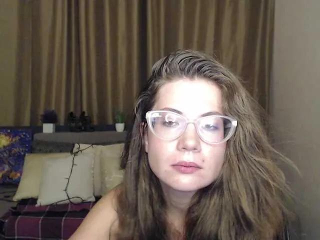 Offline Aliciafolow009 on BongaCams