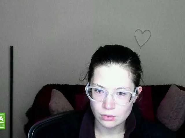 Offline Aliciafolow009 on BongaCams