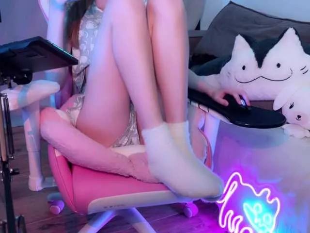 Freechat Alisa-Cheshirovna on BongaCams