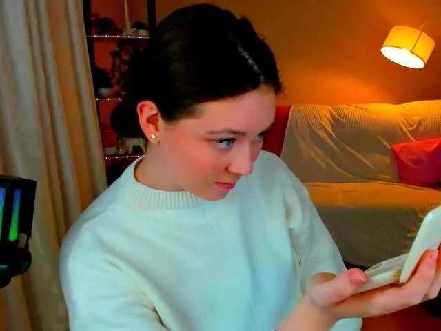 Offline AlluringLookk on BongaCams