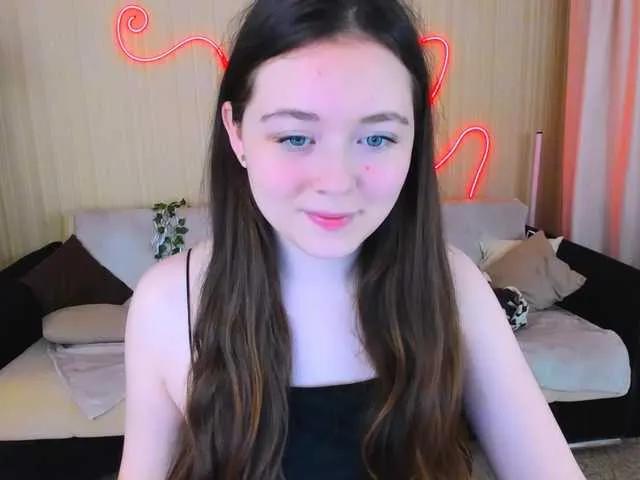 Offline AlluringLookk on BongaCams