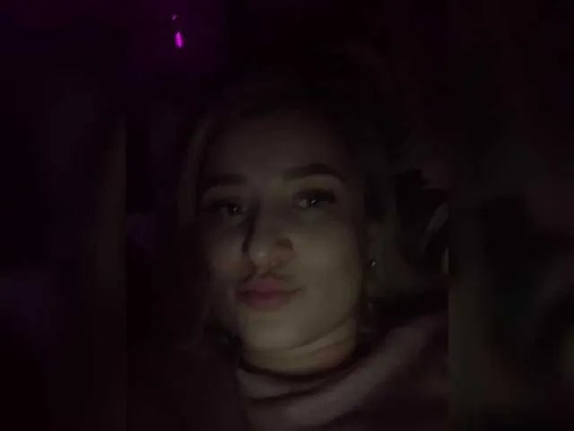 alya555 on BongaCams 