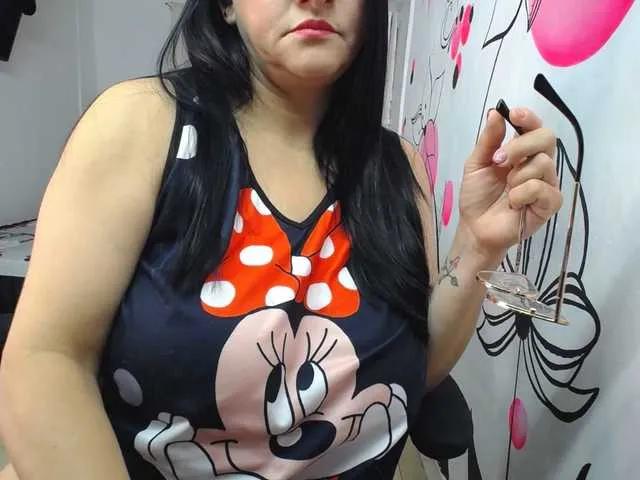 Offline Ameliarizo on BongaCams