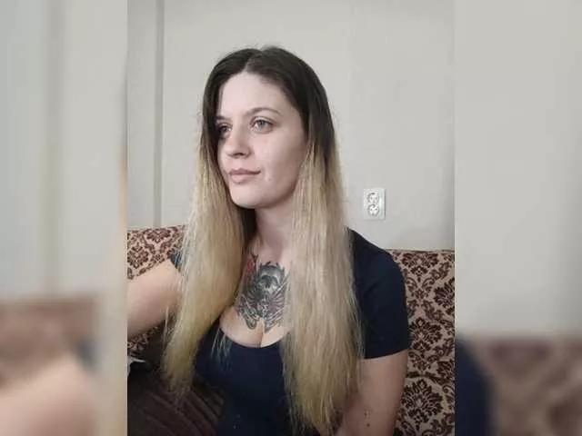 Offline ann-mikele on BongaCams