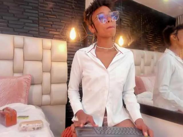 Offline AnnieSanz on BongaCams