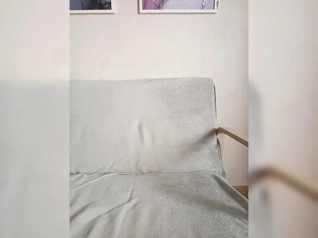 AnyaSweet18 on BongaCams 