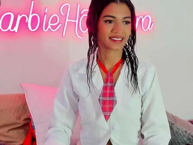 Offline BarbieHotLaura on BongaCams