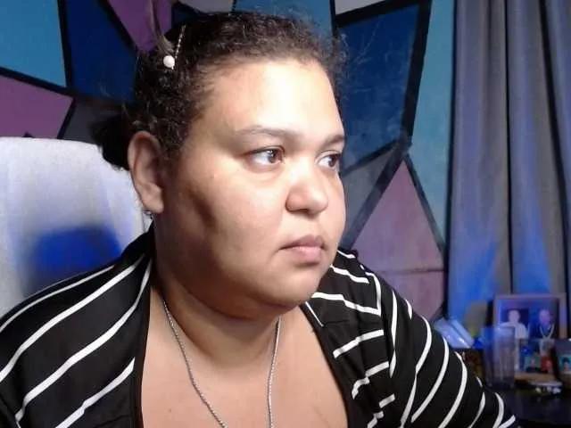 Offline beautifulchubbyqueen on BongaCams