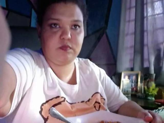 Offline beautifulchubbyqueen on BongaCams