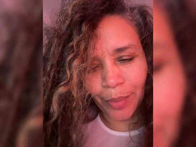 Offline Candela-lat on BongaCams