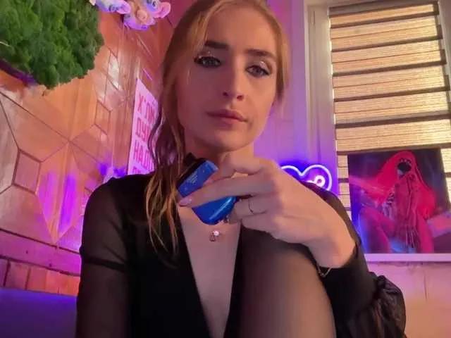 Offline CandyBoom on BongaCams