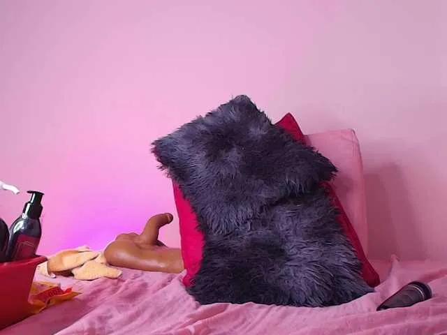 Freechat celeste-mrg on BongaCams