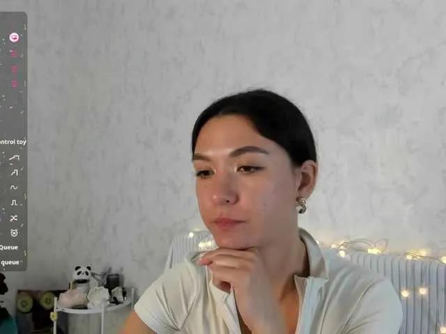 Offline charmingkitty on BongaCams