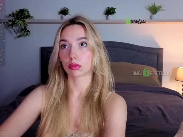 Offline coffee-latte on BongaCams