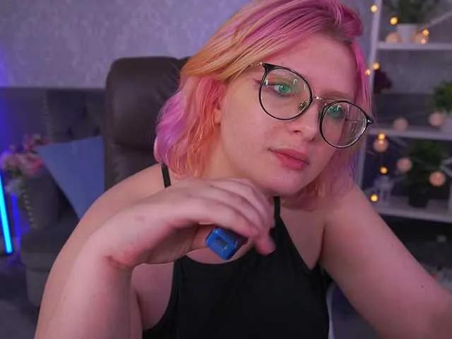 Offline CoolTatis on BongaCams