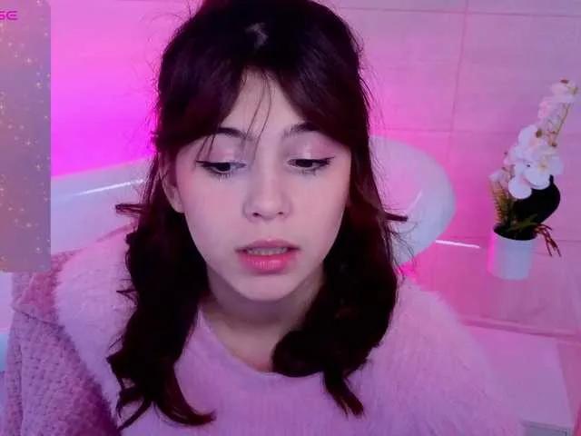 Offline CoralineJones on BongaCams