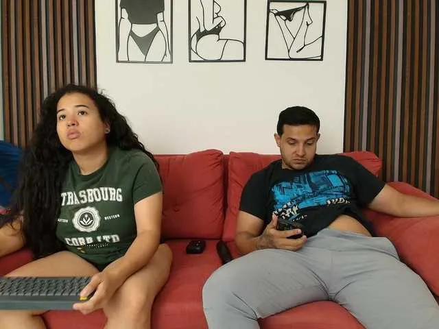 Offline couplee-horny on BongaCams