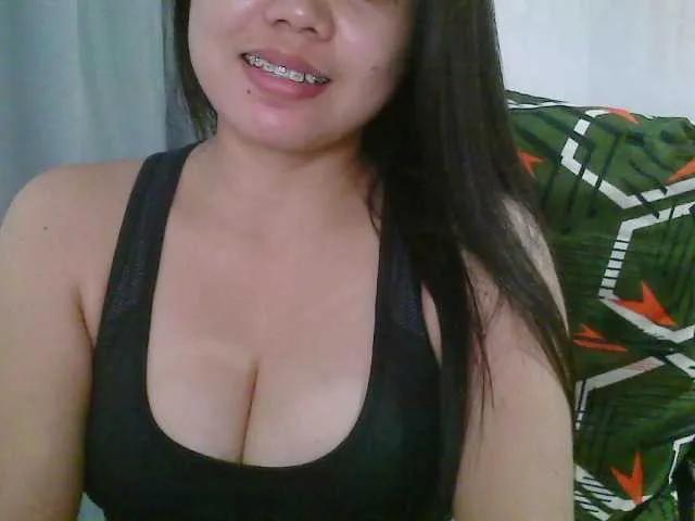 Offline Courtney01 on BongaCams