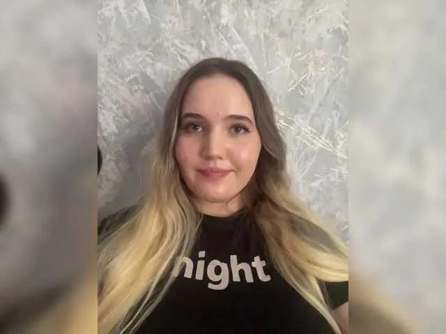Offline Dream022 on BongaCams