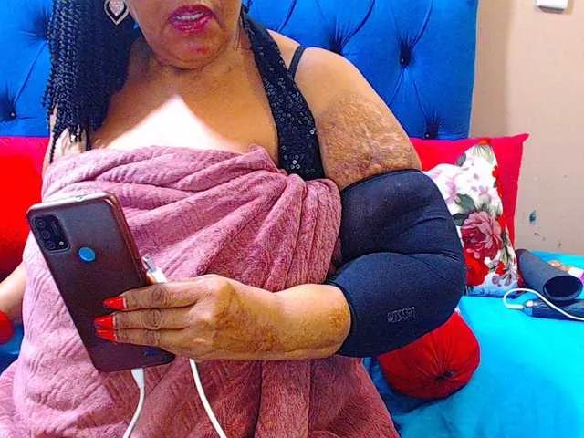 Offline Ebonycandy10 on BongaCams