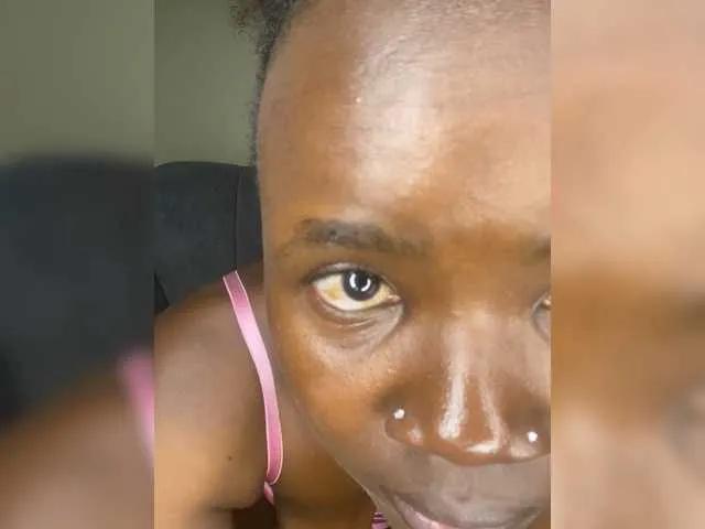 Offline Ebonymistress on BongaCams