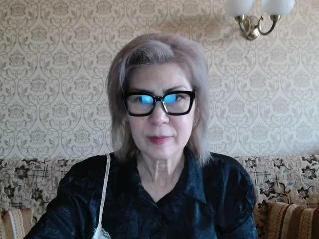 Offline Elegant00Lady on BongaCams