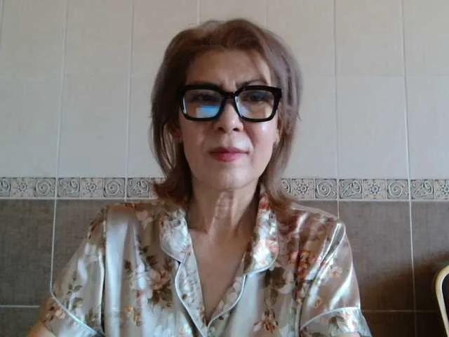 Offline Elegant00Lady on BongaCams