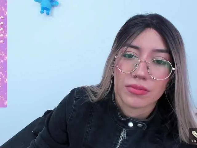 Offline EllaDavs on BongaCams