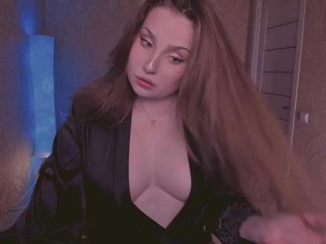 Offline Esmeerrr on BongaCams