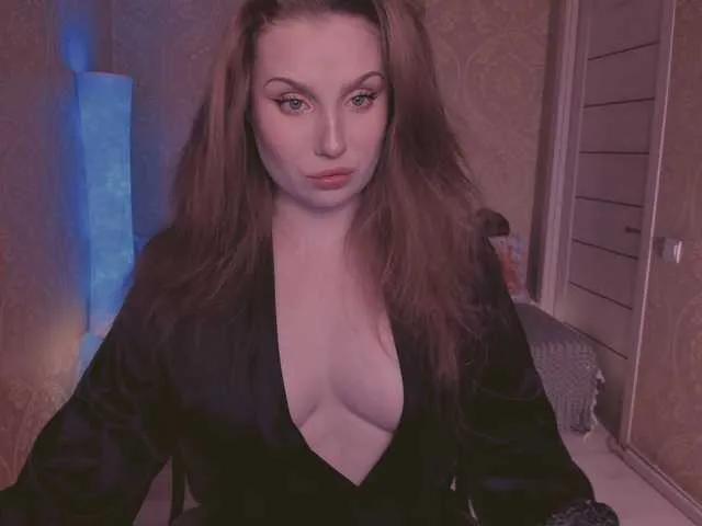 Offline Esmeerrr on BongaCams