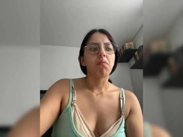 Freechat EvanShell1 on BongaCams