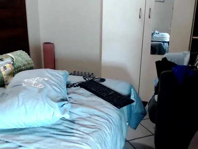 Offline FitBlair66 on BongaCams