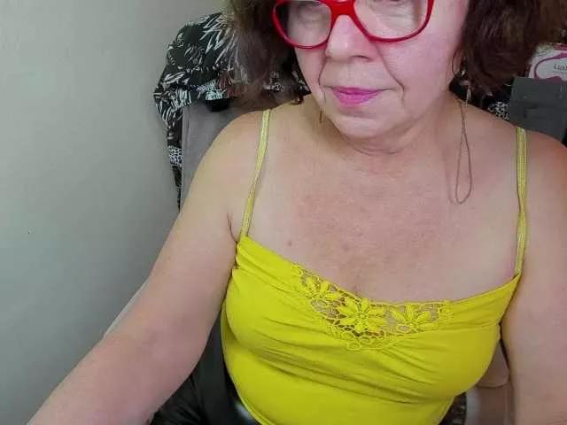 Offline flirty-adele on BongaCams