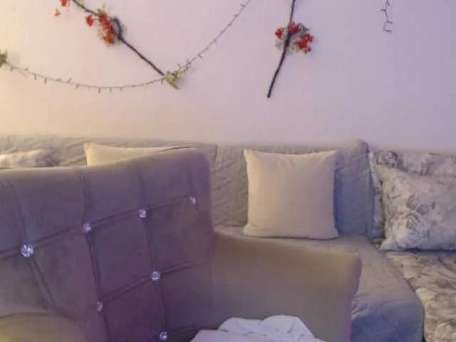 BongaCams goodSnowQueen is Freechat goodSnowQueen — *Men that know HOW to PROVIDE what a woman needs to get anything they desire
*Brain, when man want to make me happy, attention, kindness, generosity
*vibration of my lovense lush