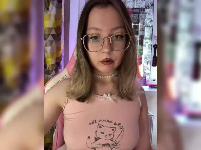 Offline henby-streams on BongaCams
