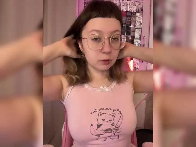 Offline henby-streams on BongaCams
