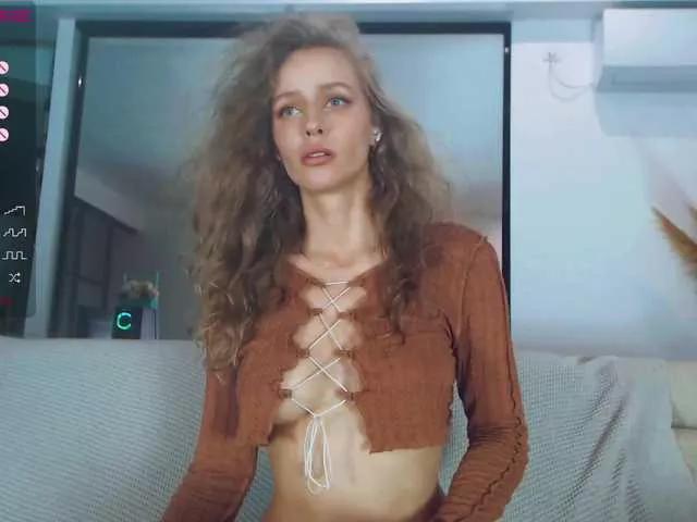 Offline HEYBANANA on BongaCams