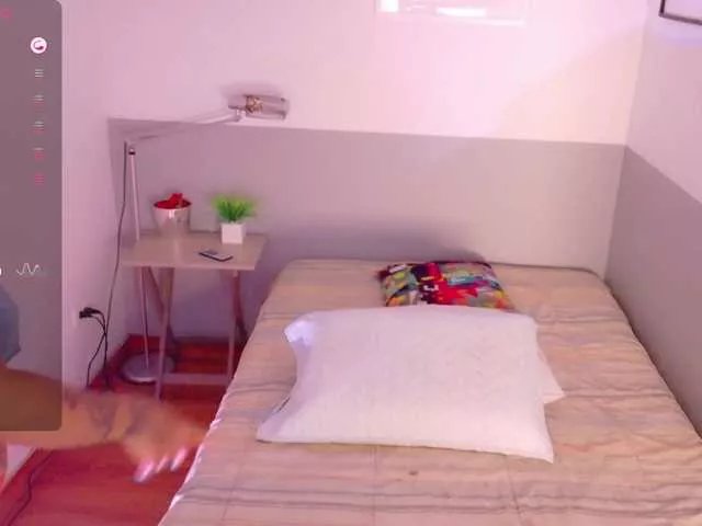 hollyvega on BongaCams 