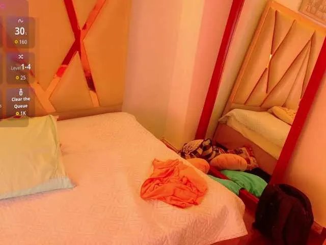 hollyvega on BongaCams 