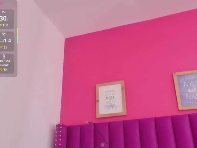 hollyvega on BongaCams 