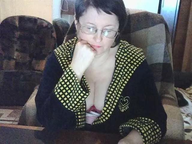 Offline HotMilfPussy on BongaCams