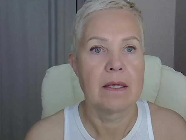 Offline IFannyLove on BongaCams