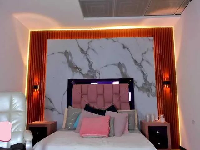 jeen-taylor1 on BongaCams 