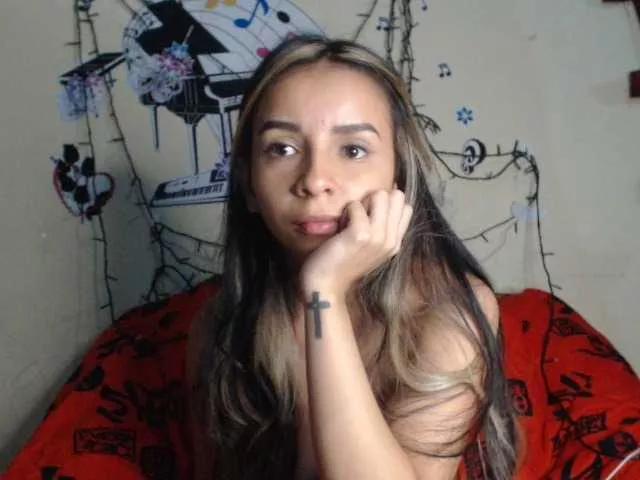 Offline JHOANITAHOT on BongaCams