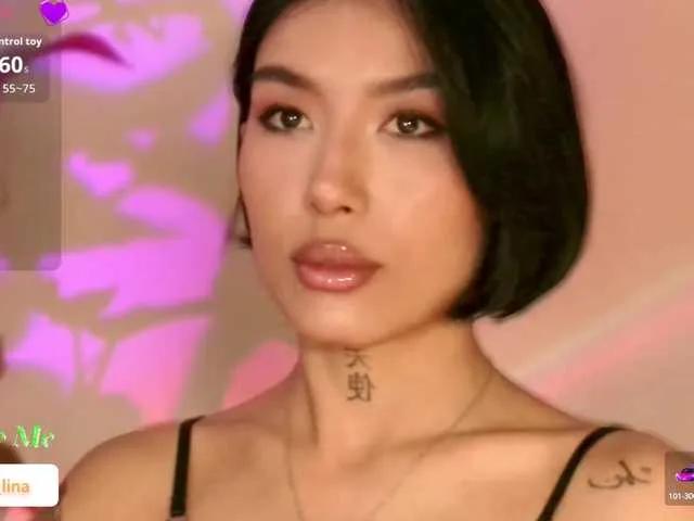 Offline JulieTurner on BongaCams