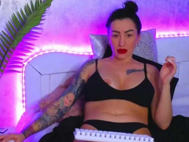 BongaCams KateyRivaa is Freechat KateyRivaa — Tips are always  spoil me and make me playfull !!